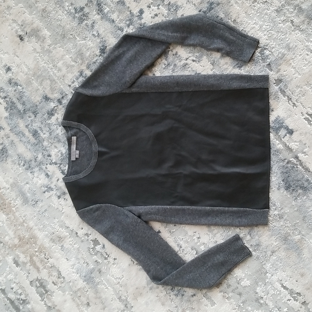 360 Sweater Cashmere Leather and Wool. Fabulous Gently Loved Gray/Black. Size XS